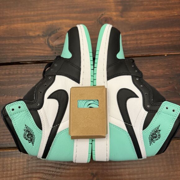 Air Jordan 1 Retro High OG Green Glow Shoes - Picture 4 of 8